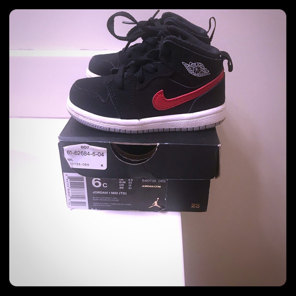 Jordan 1 mid toddler sneakers